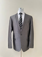 Metallic Grey Suit RYWJU